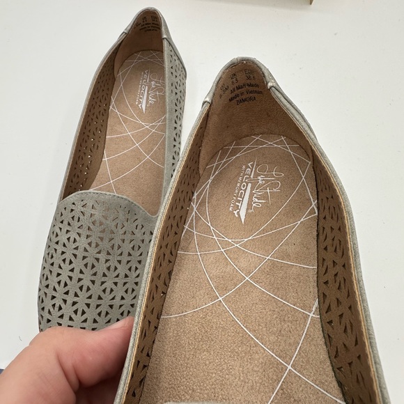 LIFESTRIDE Gray Lasor Cut Slip-On Zamora Loafer | Size 8.5 - Picture 12 of 14